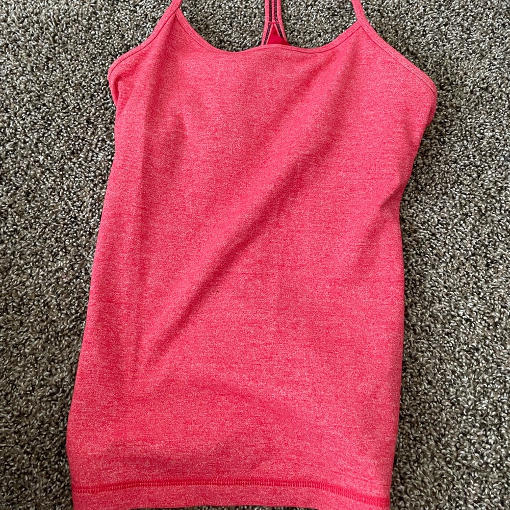 lululemon size 6 tank